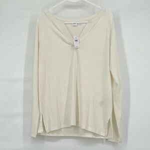 Gap nwt lightweight cozy notch ivory frost v neck sweater